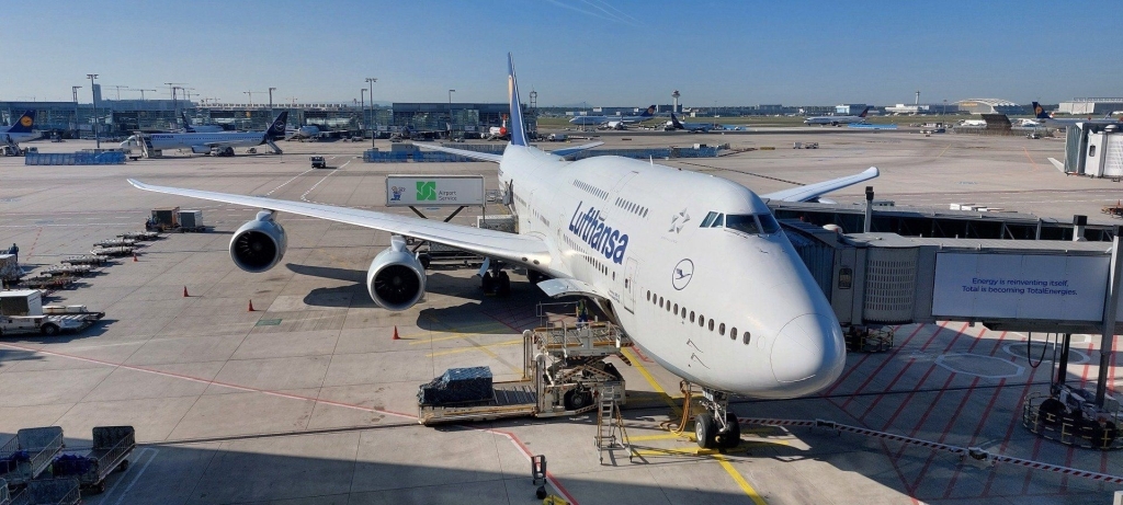 747