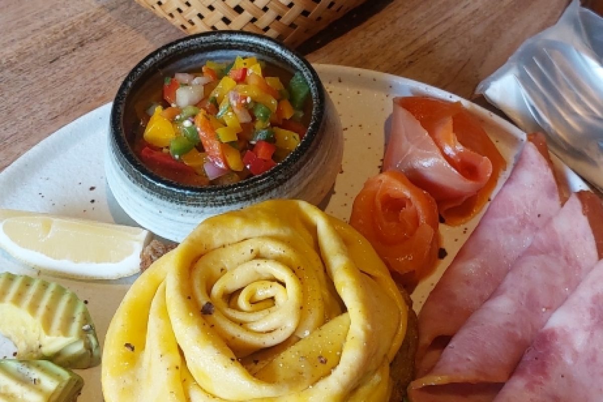 Frühstück im Athita