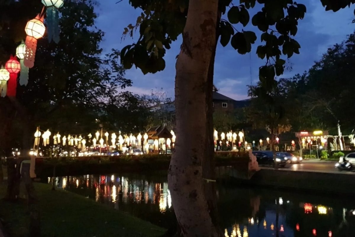 ChiangMai_AbendsAmMoat_1024