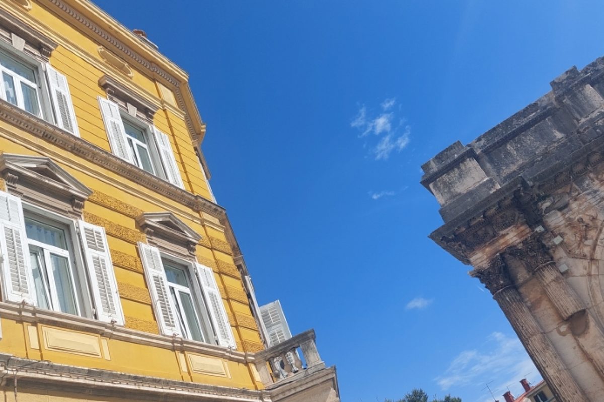 Pula