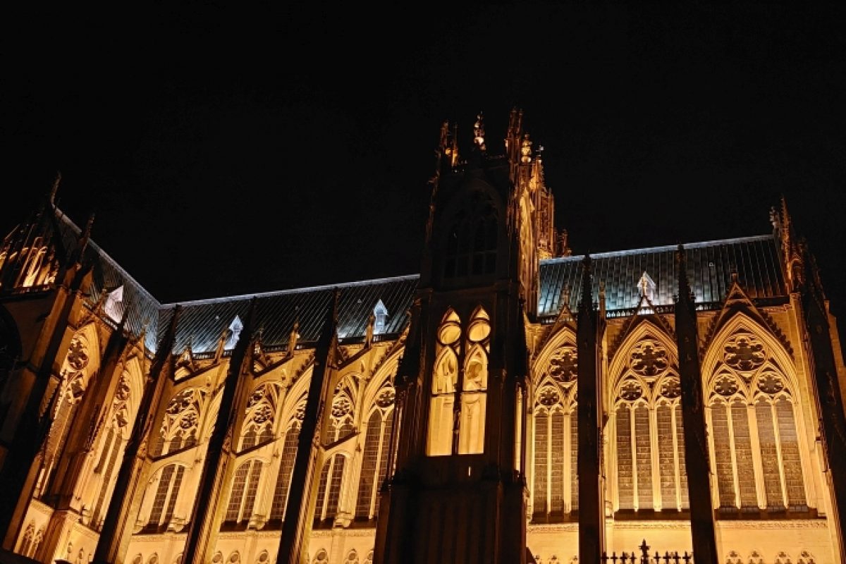 Kathedrale bei Nacht