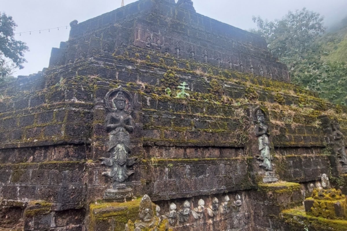 Wat Tham Pla
